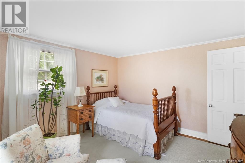 224 Oxford Street, Fredericton, New Brunswick  E3B 2W5 - Photo 36 - NB120564