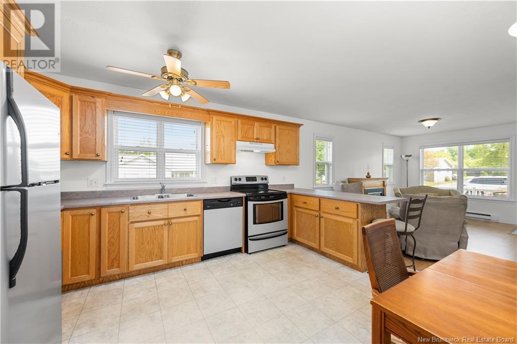 24 Townsend Avenue, Riverview, New Brunswick  E1B 5T6 - Photo 11 - NB120275