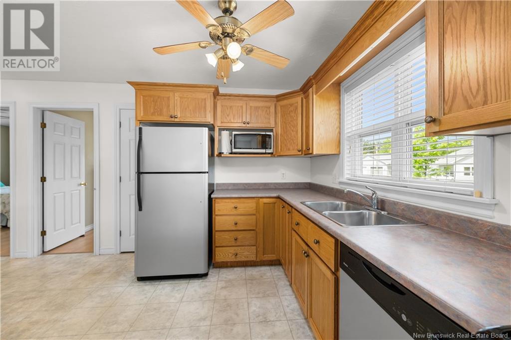 24 Townsend Avenue, Riverview, New Brunswick  E1B 5T6 - Photo 6 - NB120275