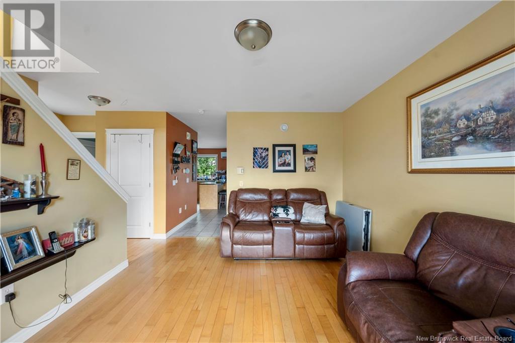 39 Sunshine Drive, Moncton, New Brunswick  E1G 2A3 - Photo 5 - NB120597