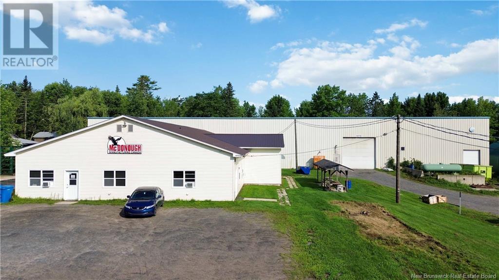 1046 Rte 105, Mactaquac, New Brunswick  E6L 1B3 - Photo 2 - NB120625