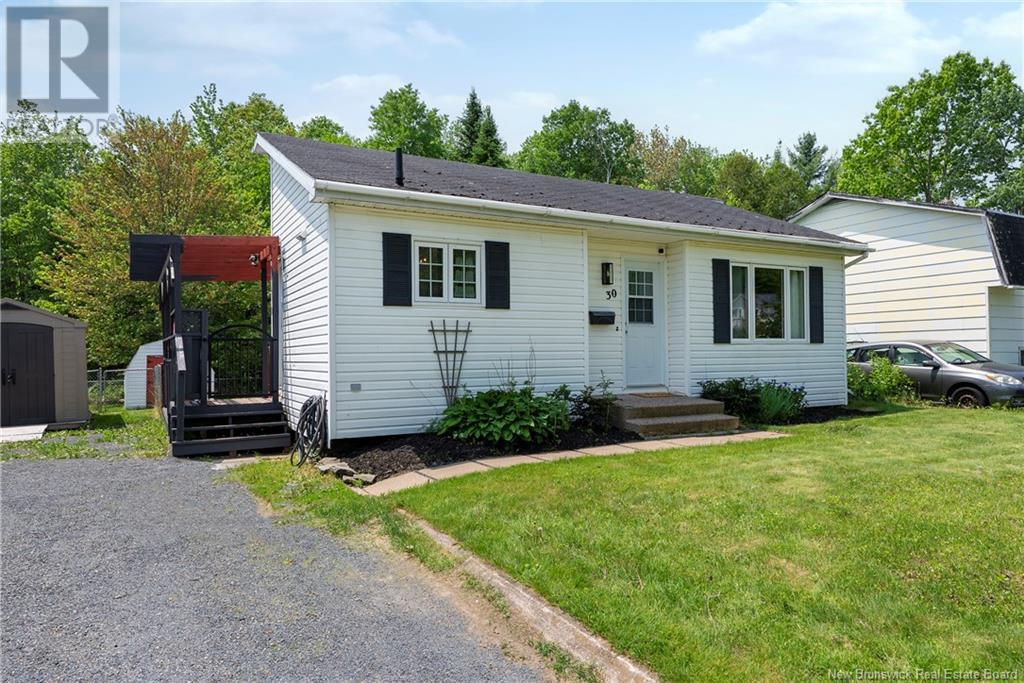 30 Finnamore Street, Oromocto, New Brunswick  E2V 2K1 - Photo 4 - NB120617