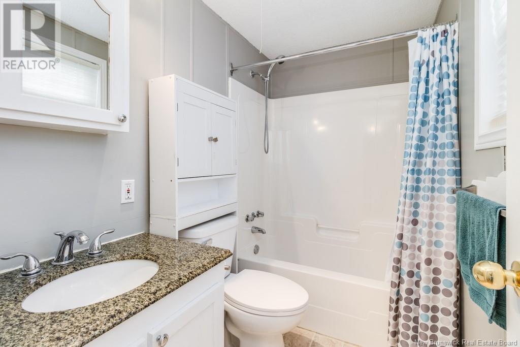 14 Macintosh Street, Fredericton, New Brunswick  E3C 1L8 - Photo 16 - NB120515