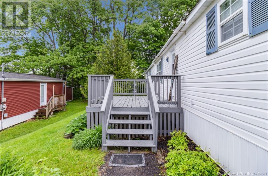 14 Macintosh Street, Fredericton, New Brunswick  E3C 1L8 - Photo 4 - NB120515
