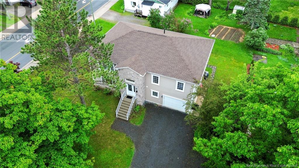 855 Smythe Street, Fredericton, New Brunswick  E3B 3G8 - Photo 2 - NB120568