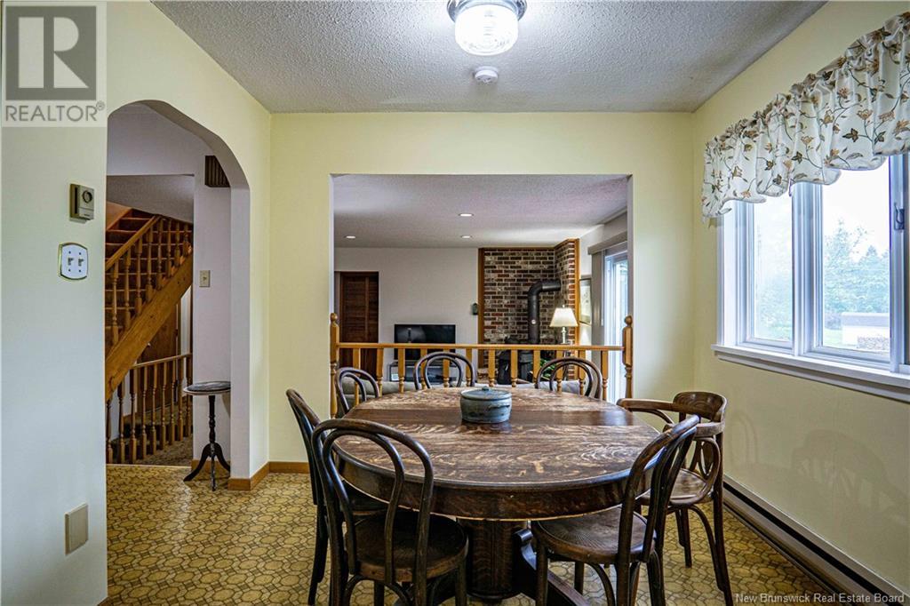 36 Macintosh Drive, New Maryland, New Brunswick  E3C 1B5 - Photo 11 - NB120653
