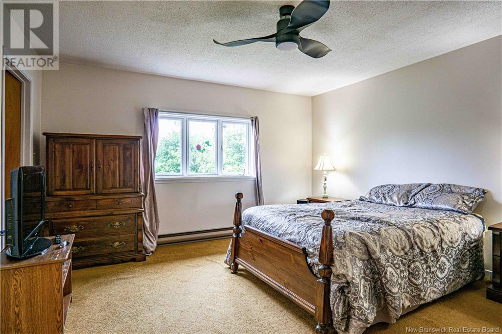 36 Macintosh Drive, New Maryland, New Brunswick  E3C 1B5 - Photo 21 - NB120653