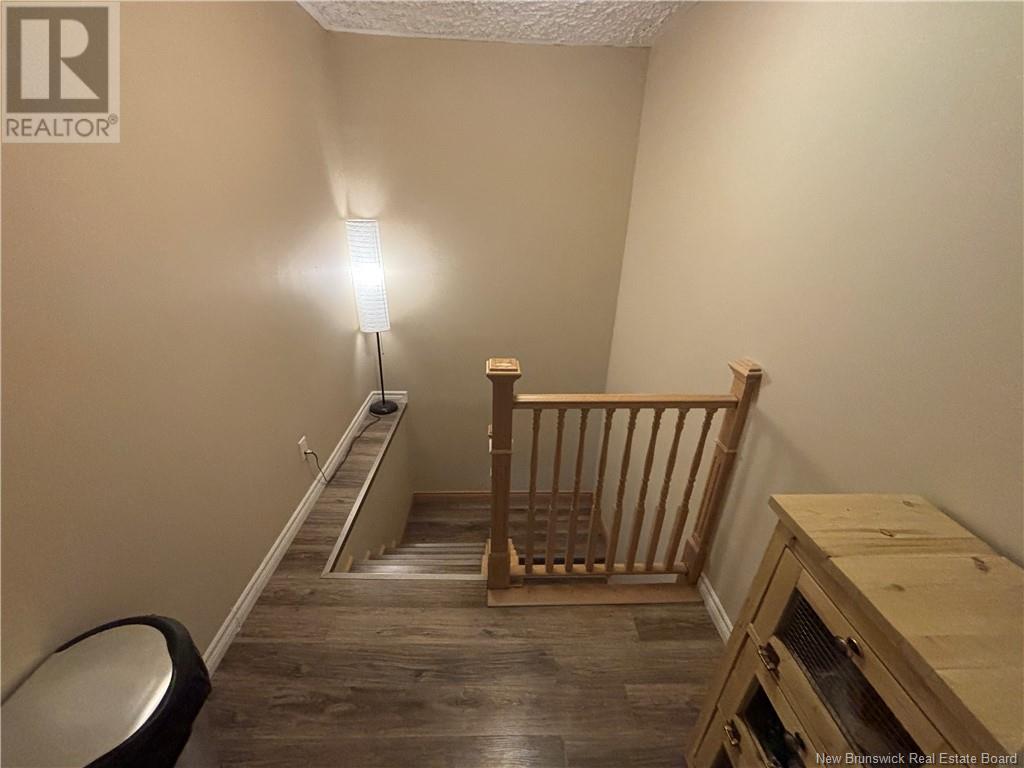 529 Rue Principale, Pointe-Verte, New Brunswick  E8J 3A2 - Photo 22 - NB120238