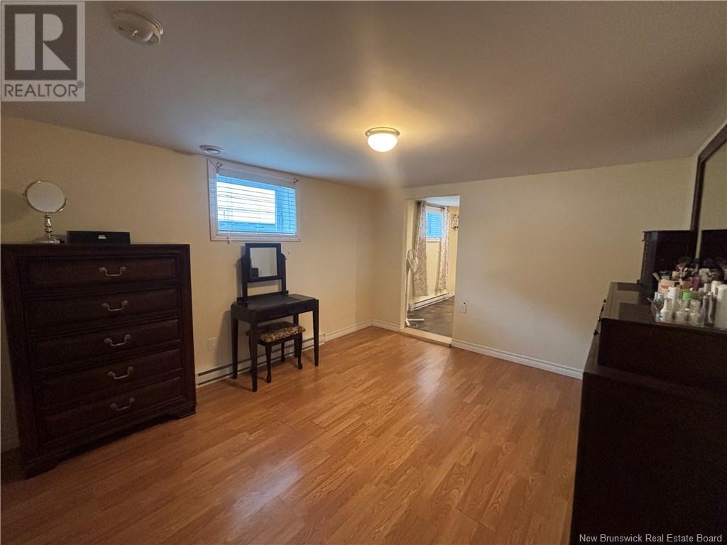 529 Rue Principale, Pointe-Verte, New Brunswick  E8J 3A2 - Photo 32 - NB120238