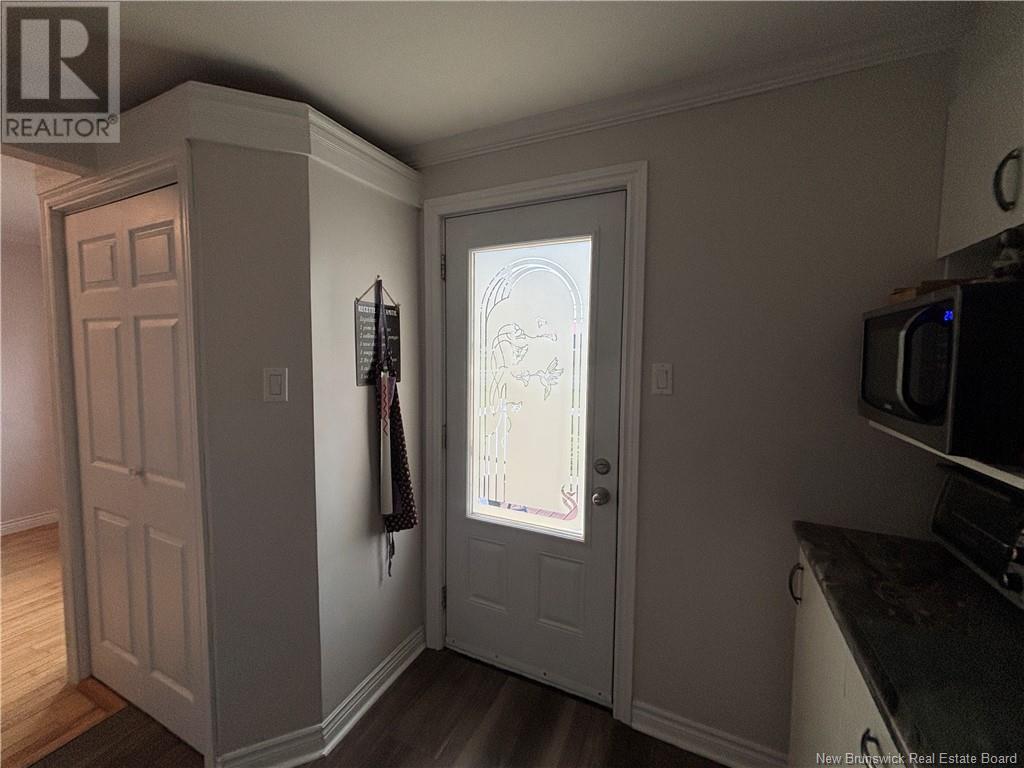 529 Rue Principale, Pointe-Verte, New Brunswick  E8J 3A2 - Photo 40 - NB120238