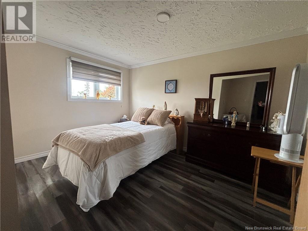 529 Rue Principale, Pointe-Verte, New Brunswick  E8J 3A2 - Photo 45 - NB120238
