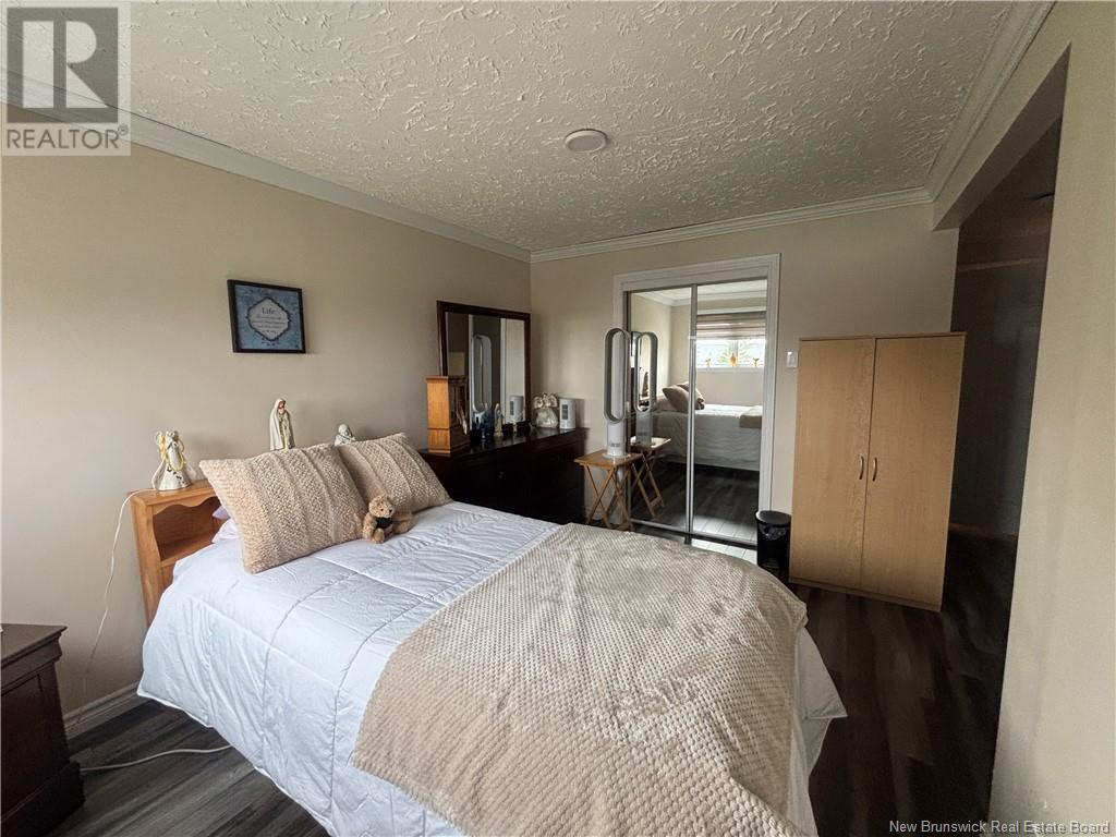 529 Rue Principale, Pointe-Verte, New Brunswick  E8J 3A2 - Photo 46 - NB120238
