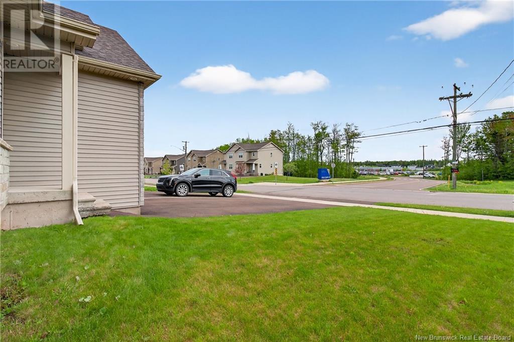 209 Erinvale Drive, Moncton, New Brunswick  E1A 5S8 - Photo 4 - NB120675