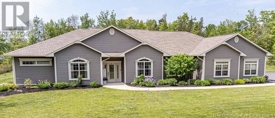 17 Cedar Circle Road, Douglas, New Brunswick