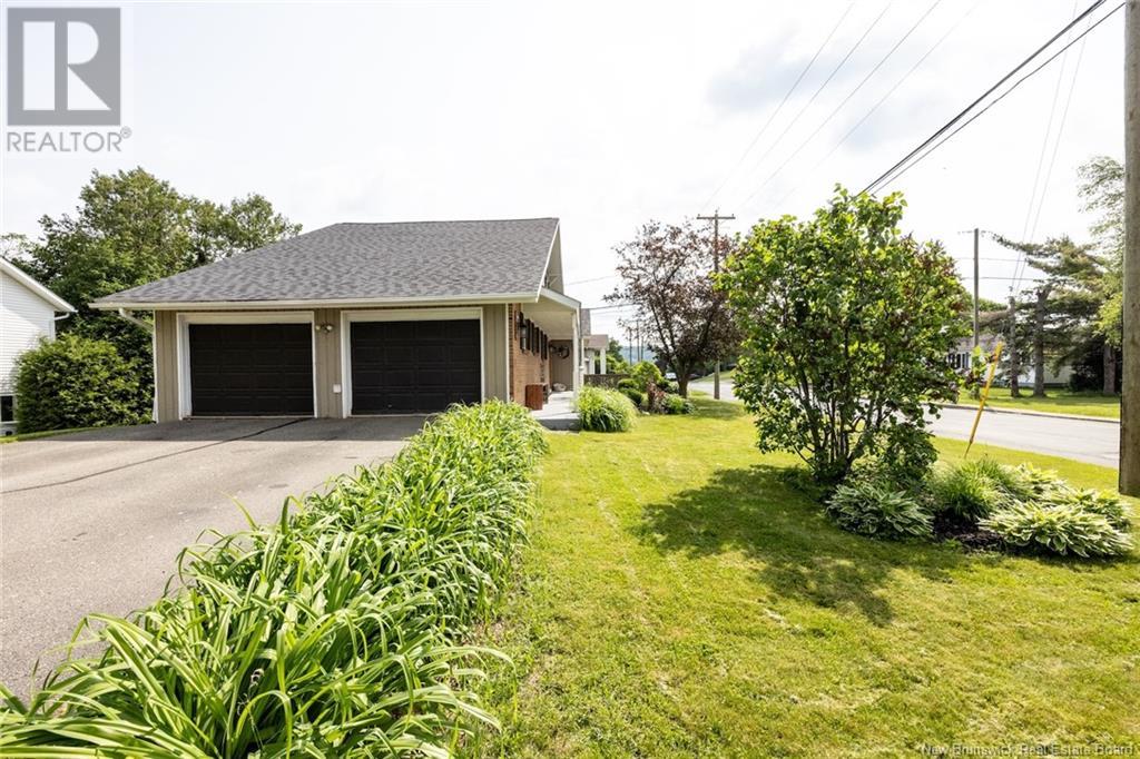 126 Kirkpatrick Street, Woodstock, New Brunswick  E7M 2A9 - Photo 2 - NB120699