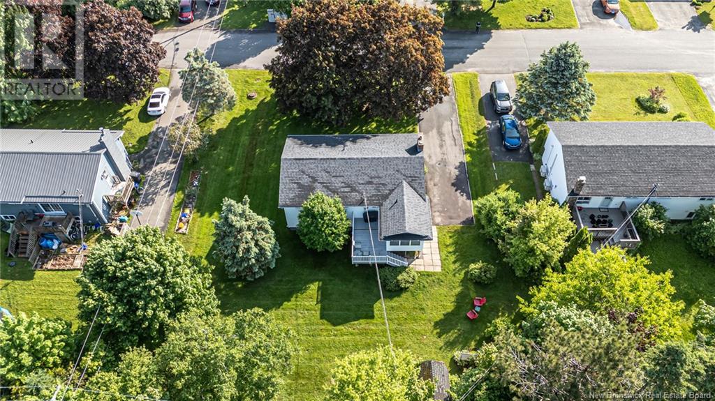 37 Oliver Crescent, New Maryland, New Brunswick  E3C 1E4 - Photo 5 - NB120659