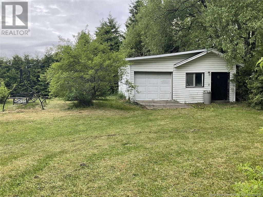 10 Labrie Street, Saint-Quentin, New Brunswick  E8A 1S1 - Photo 30 - NB120554