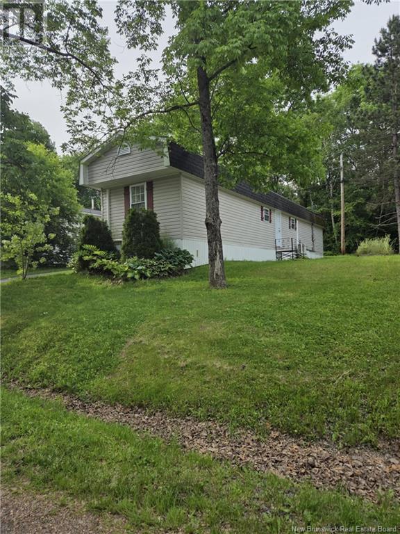 318 Governor Lane, Fredericton, New Brunswick  E3B 7K9 - Photo 17 - NB120693