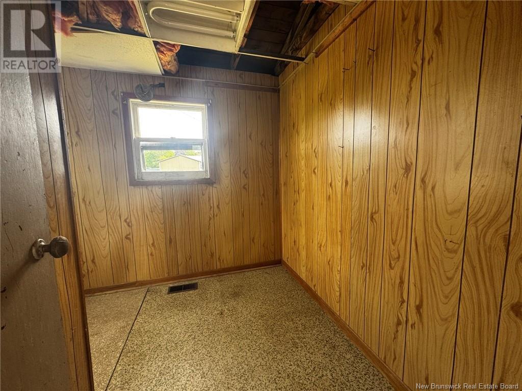 285 Wellington Street, Miramichi, New Brunswick  E1N 1N9 - Photo 11 - NB120623