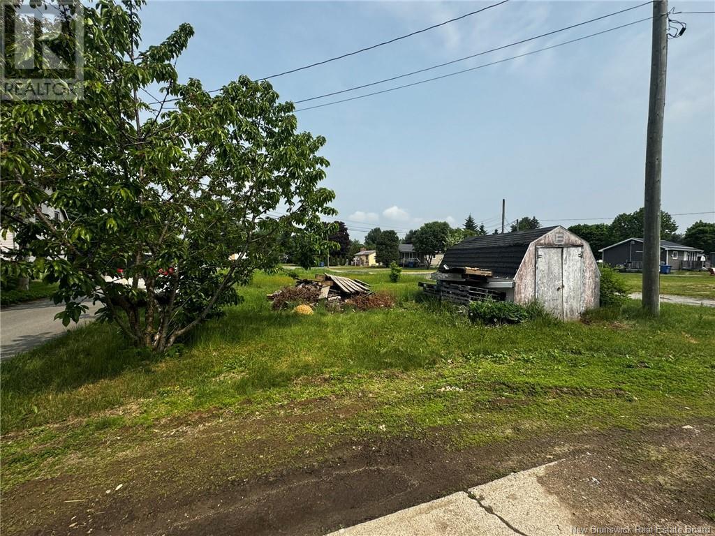 285 Wellington Street, Miramichi, New Brunswick  E1N 1N9 - Photo 19 - NB120623