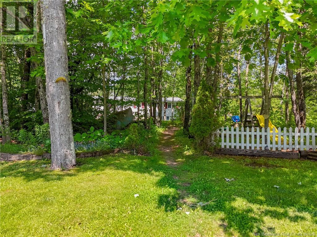 10 St. Croix Street, Mcadam, New Brunswick  E6J 1E1 - Photo 14 - NB120787