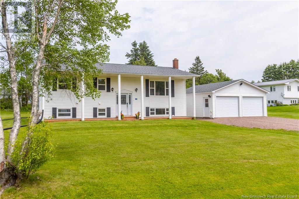 14 Marshview Drive, Sackville, New Brunswick  E4L 3B3 - Photo 2 - NB120652
