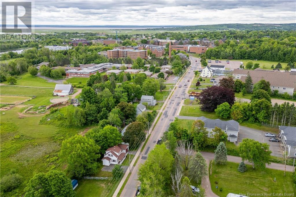 181 Main Street, Sackville, New Brunswick  E4L 4B3 - Photo 3 - NB120621