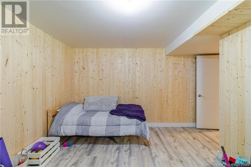 699 Mcevoy Street, Fredericton, New Brunswick  E3A 3B8 - Photo 37 - NB120113