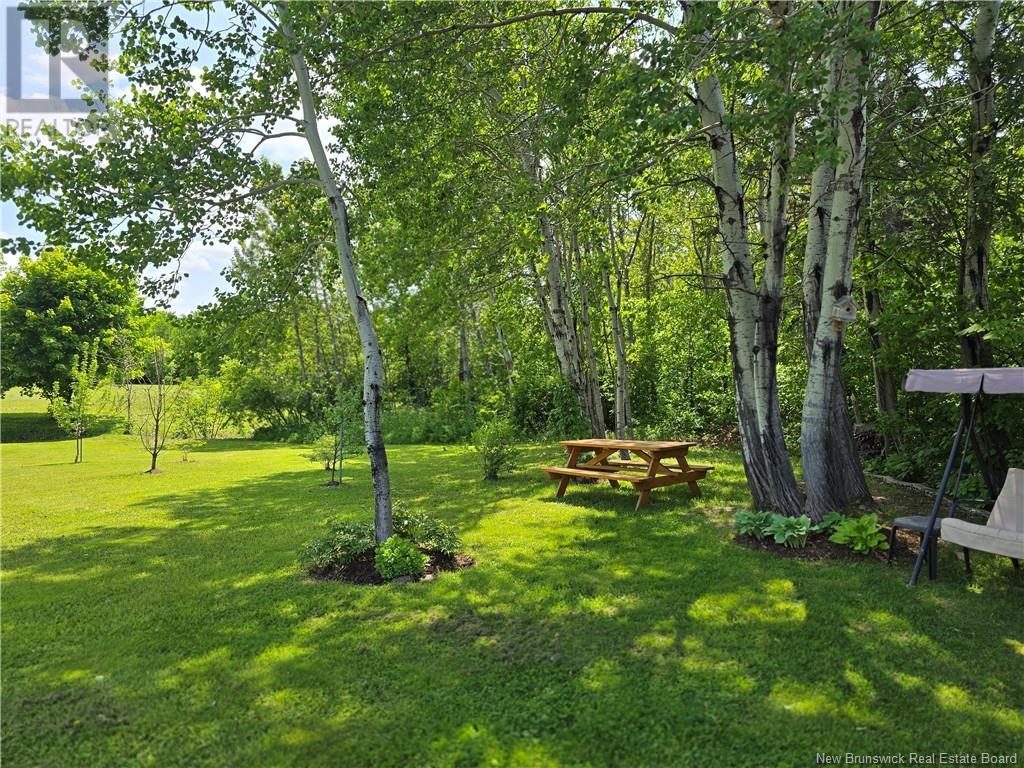 278 Principale, Pointe-Verte, New Brunswick  E8J 2W8 - Photo 16 - NB120821