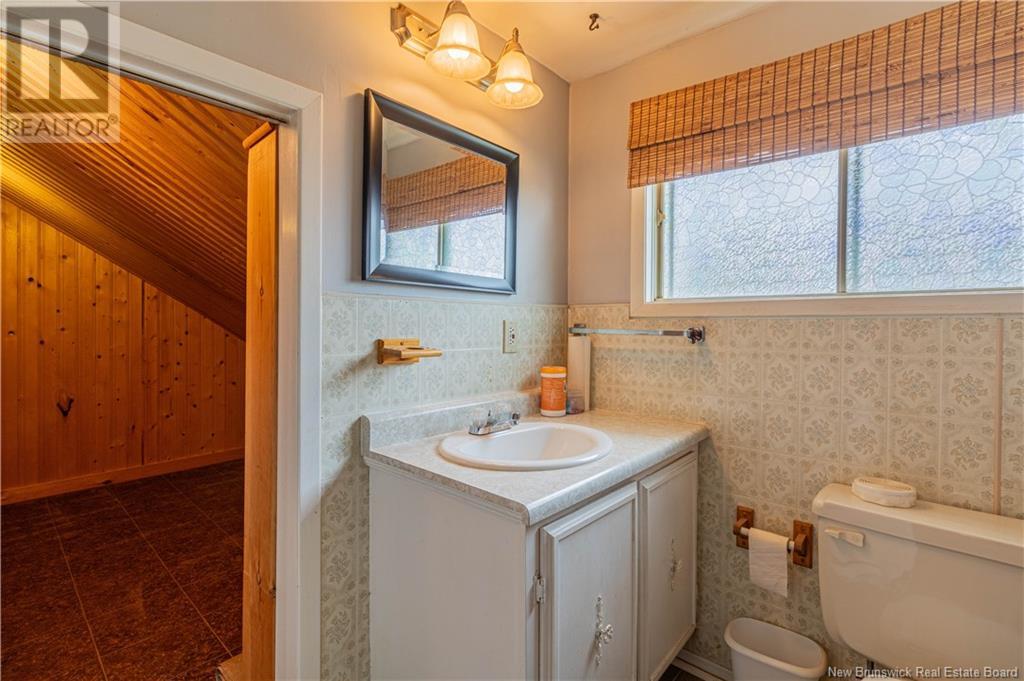1105 Main Street, Sussex Corner, New Brunswick  E4E 2Z9 - Photo 14 - NB120841