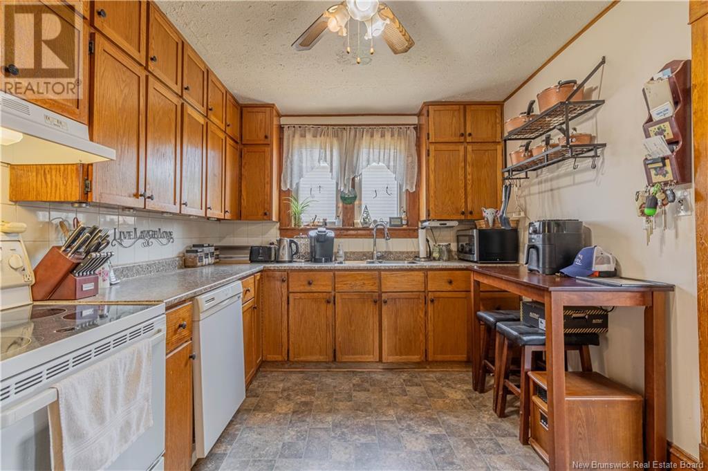 1105 Main Street, Sussex Corner, New Brunswick  E4E 2Z9 - Photo 5 - NB120841
