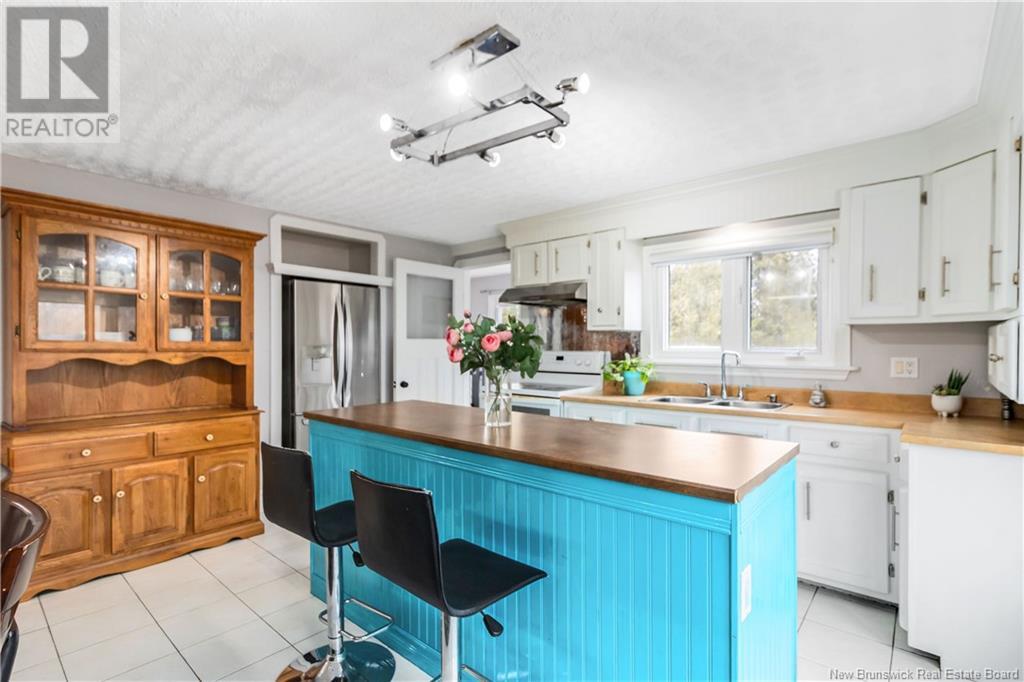 51 Pointe Aux Bouleaux Road, Grand-Barachois, New Brunswick  E4P 7Z7 - Photo 11 - NB120874