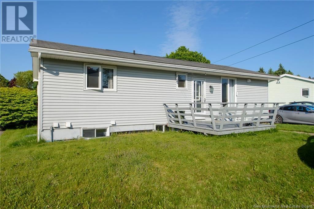 16 Eveleigh Court, Saint John, New Brunswick  E2J 4K1 - Photo 4 - NB120827