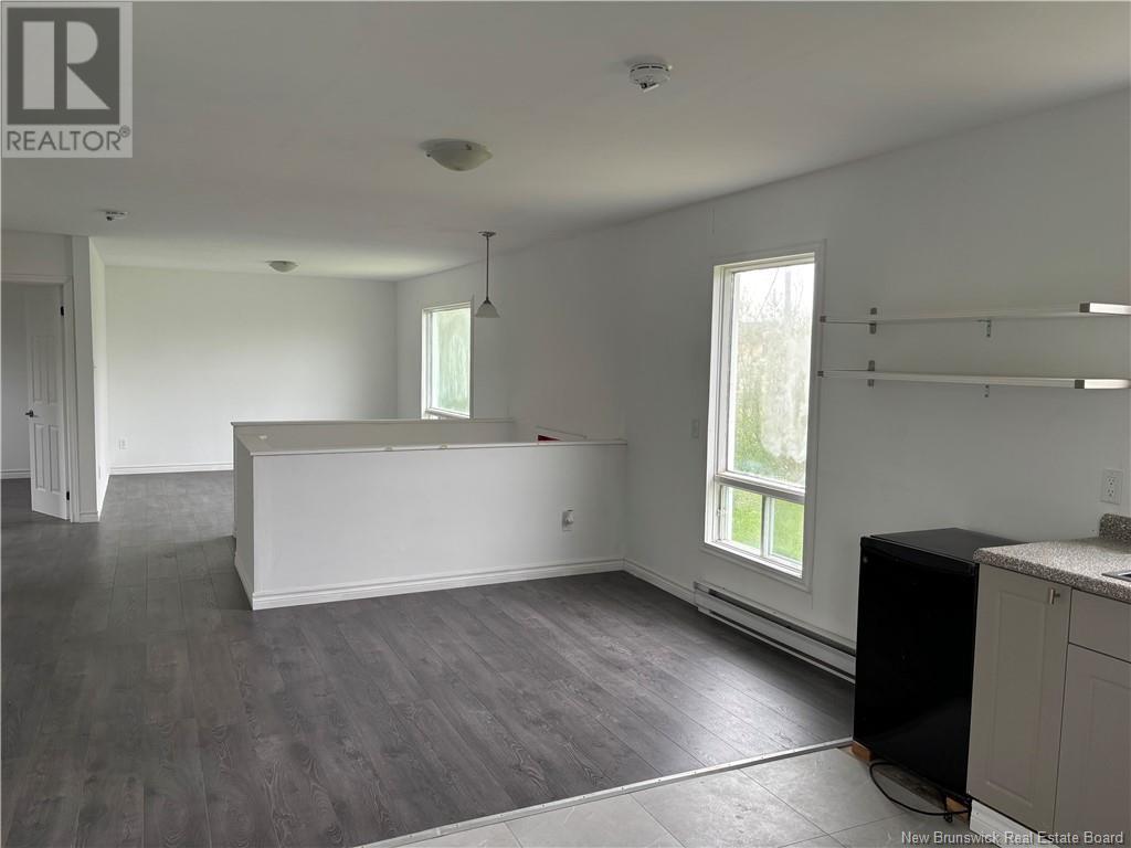 17 Poirier, Bathurst, New Brunswick  E8L 1V5 - Photo 8 - NB120219