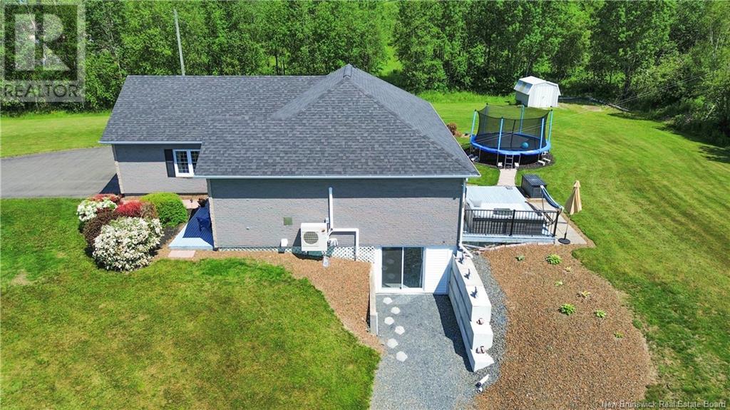 10 Hannover Street, Grafton, New Brunswick  E7N 2A7 - Photo 4 - NB120854