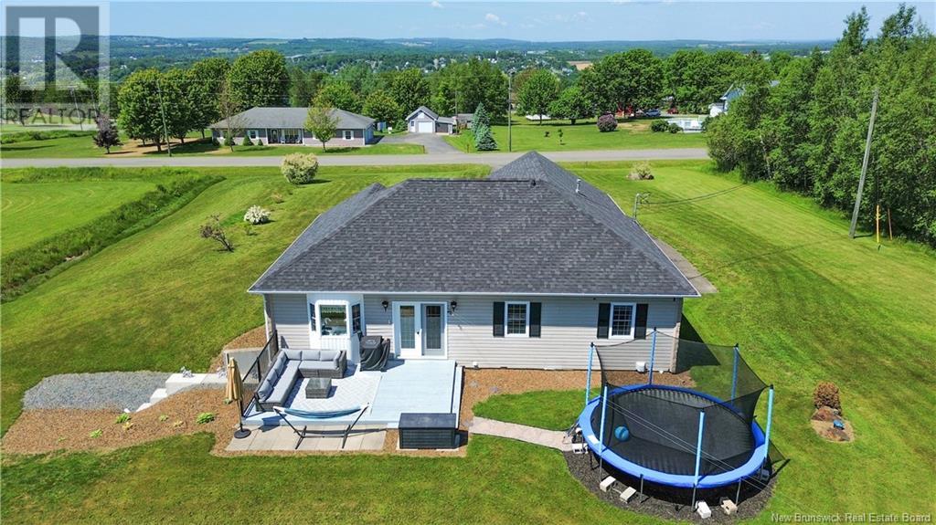 10 Hannover Street, Grafton, New Brunswick  E7N 2A7 - Photo 6 - NB120854