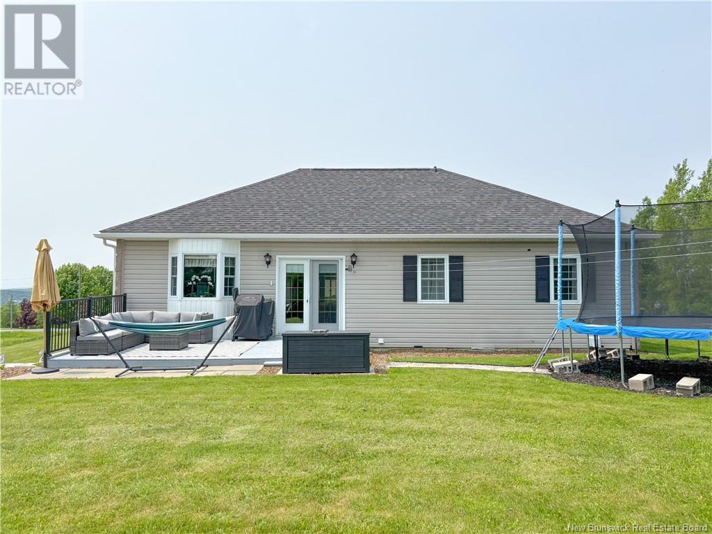 10 Hannover Street, Grafton, New Brunswick  E7N 2A7 - Photo 7 - NB120854