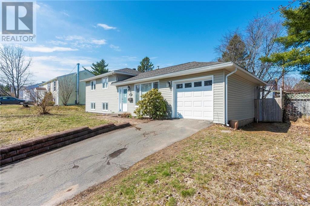 106 Muncey Drive, Riverview, New Brunswick  E1B 1A7 - Photo 2 - NB120802