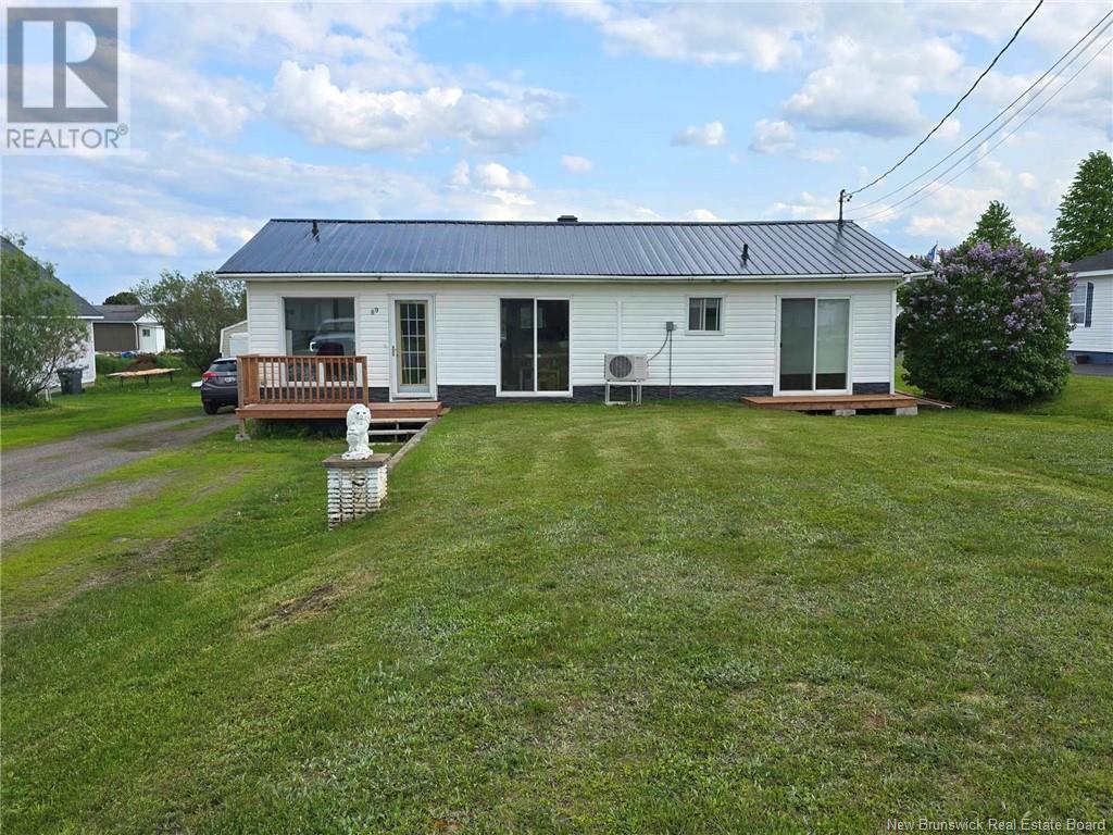 89 Cormier Street, Petit-Rocher, New Brunswick  E8J 1N7 - Photo 2 - NB120907