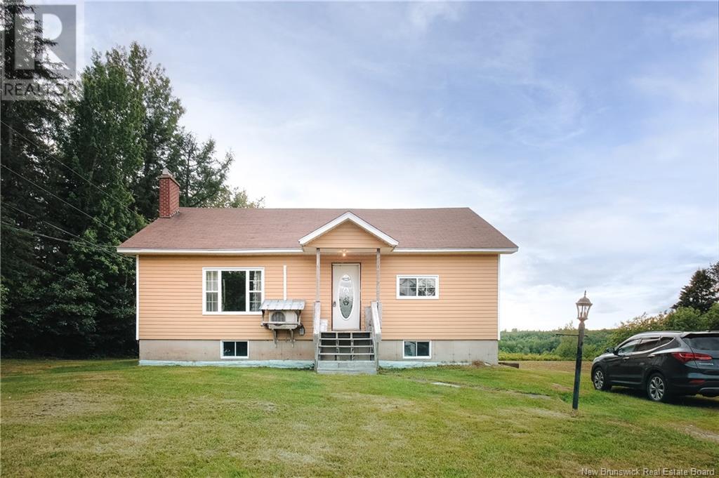 825 Sanatorium Road, The Glades, New Brunswick  E4J 1W6 - Photo 2 - NB120805