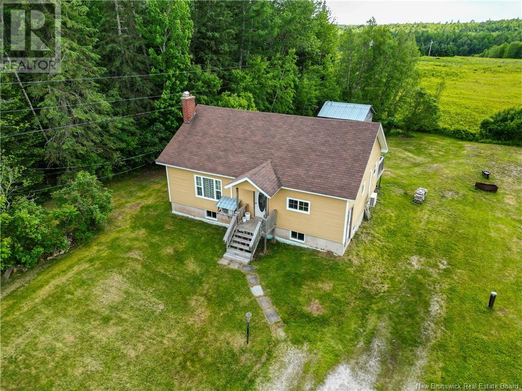 825 Sanatorium Road, The Glades, New Brunswick  E4J 1W6 - Photo 3 - NB120805