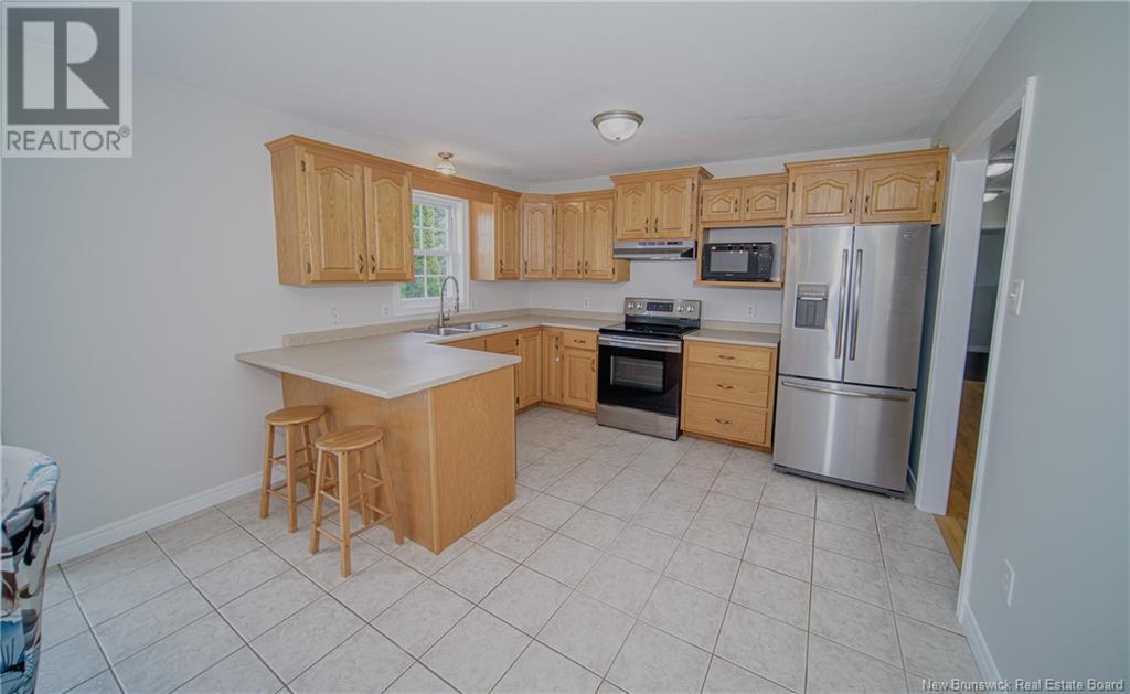 38 Ripley Street, Oromocto, New Brunswick  E2V 3C7 - Photo 2 - NB120939