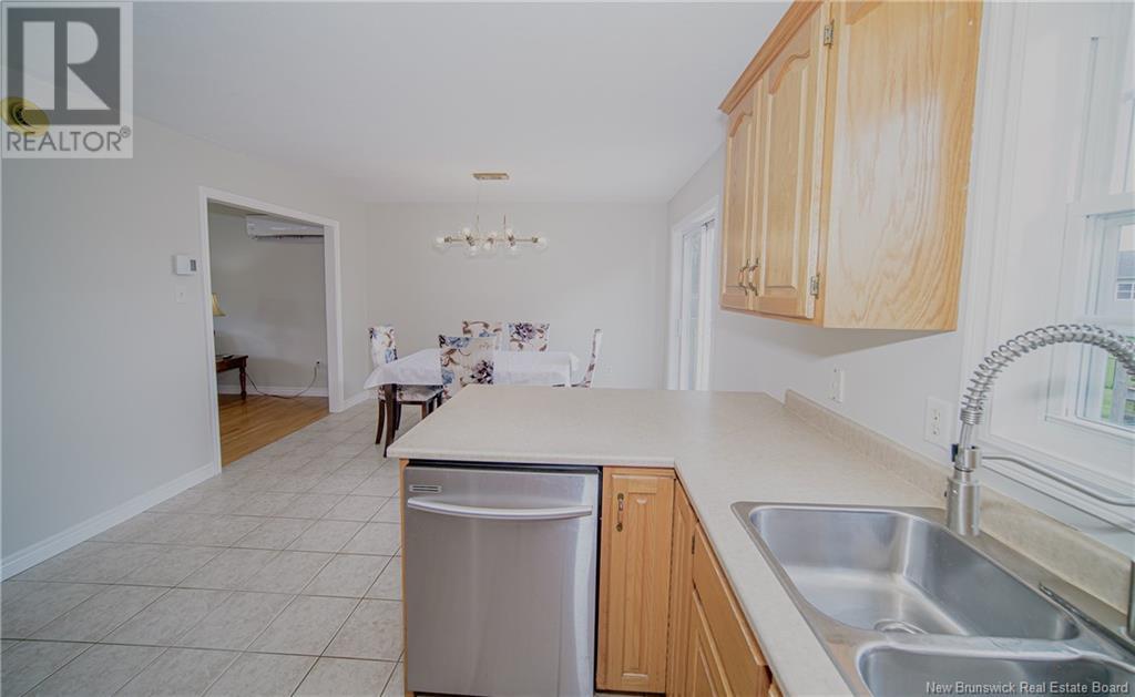 38 Ripley Street, Oromocto, New Brunswick  E2V 3C7 - Photo 6 - NB120939