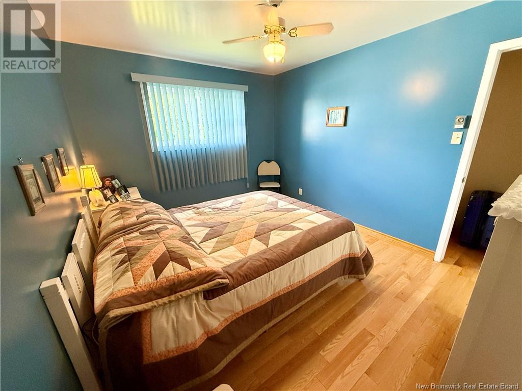 860 Duncan Court, Bathurst, New Brunswick  E2A 2V4 - Photo 15 - NB120905