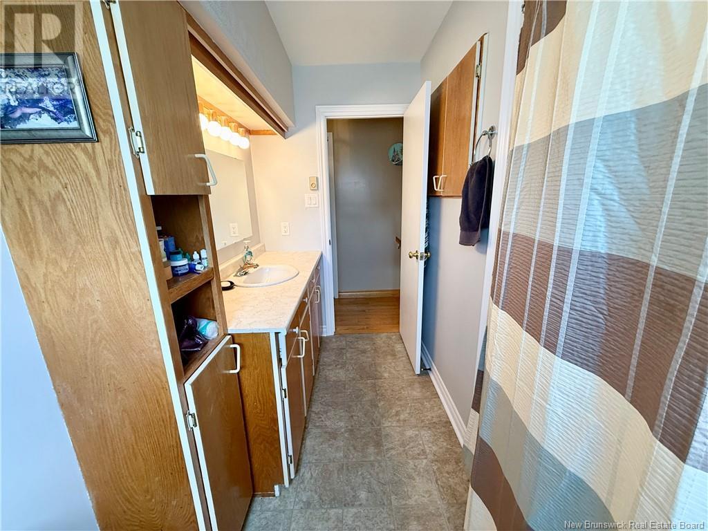 860 Duncan Court, Bathurst, New Brunswick  E2A 2V4 - Photo 22 - NB120905