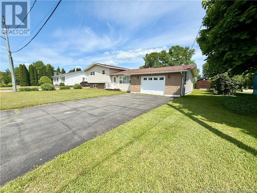 860 Duncan Court, Bathurst, New Brunswick  E2A 2V4 - Photo 29 - NB120905