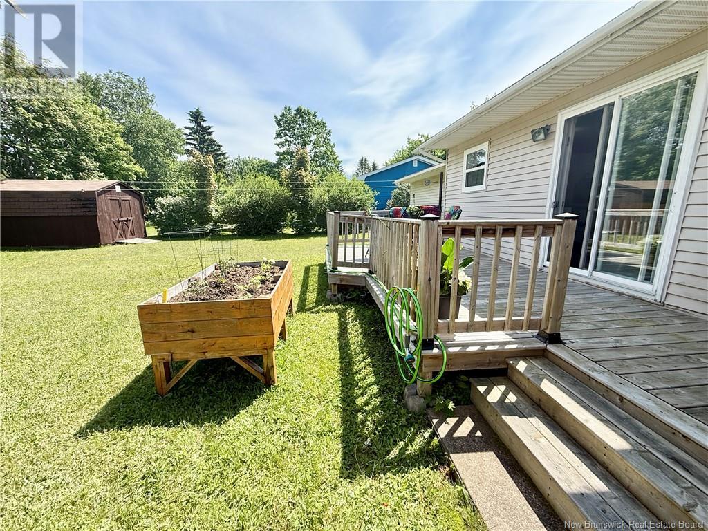 860 Duncan Court, Bathurst, New Brunswick  E2A 2V4 - Photo 33 - NB120905