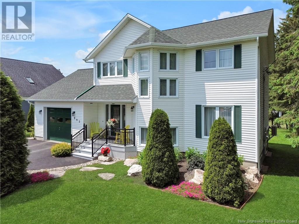 992 Rue De La Mer, Beresford, New Brunswick  E8K 1H6 - Photo 1 - NB120772