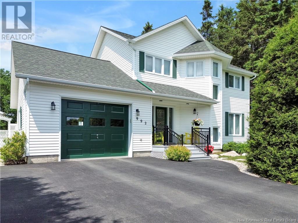 992 Rue De La Mer, Beresford, New Brunswick  E8K 1H6 - Photo 2 - NB120772