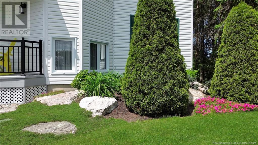 992 Rue De La Mer, Beresford, New Brunswick  E8K 1H6 - Photo 8 - NB120772